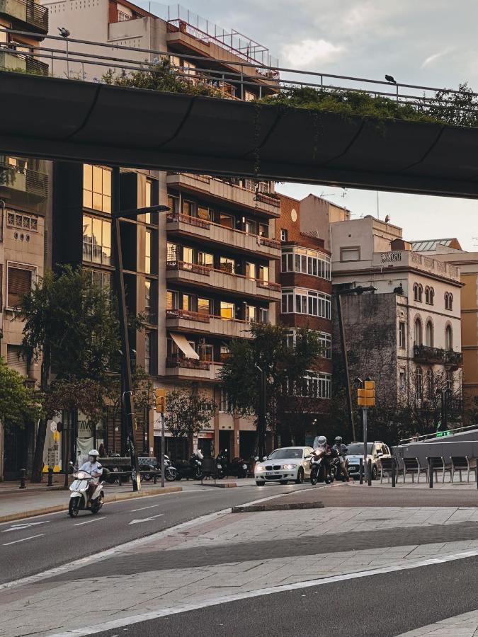 The Orbit Apartments Barcelona Bagian luar foto
