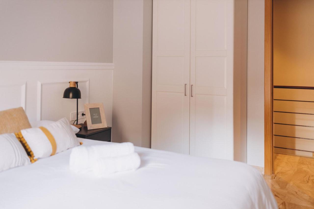 The Orbit Apartments Barcelona Bagian luar foto
