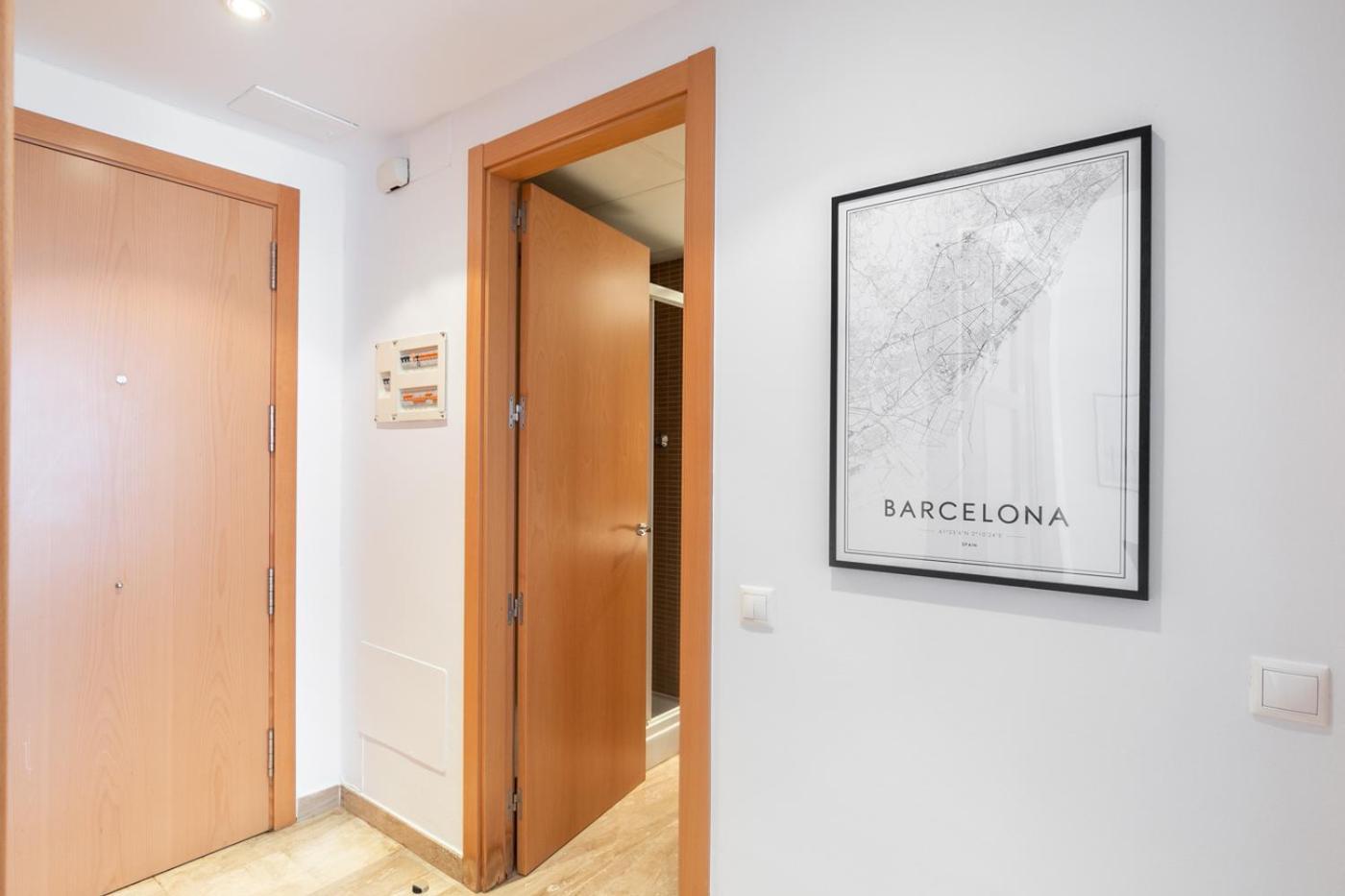 The Orbit Apartments Barcelona Bagian luar foto